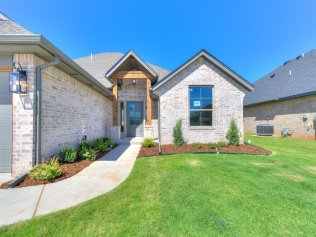 Featured Home - 4613 Olivera Street Mustang Oklahoma